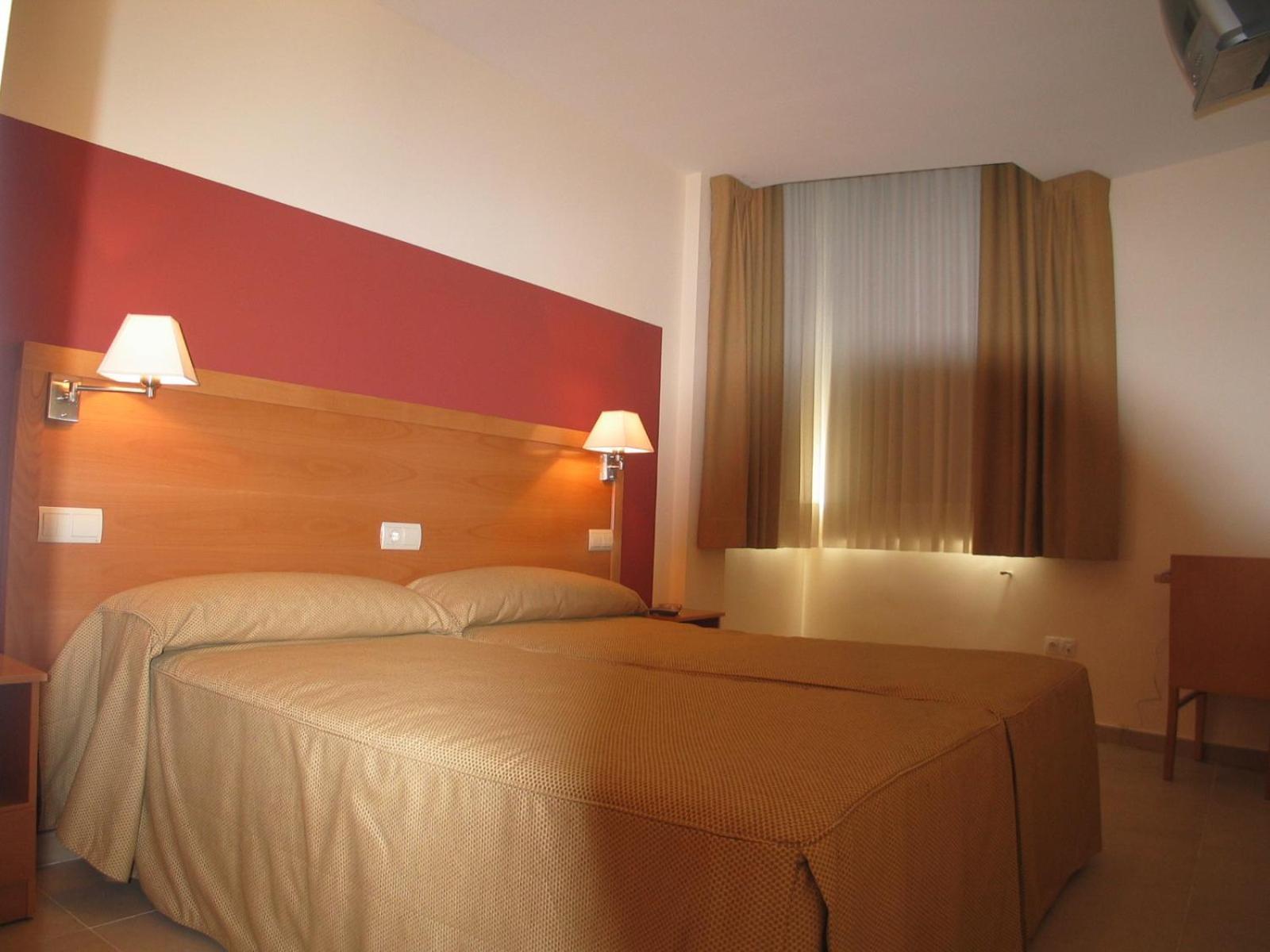Hostal Ciudad De Caparra Carcaboso Værelse billede