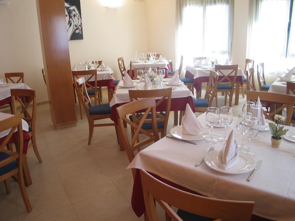Hostal Ciudad De Caparra Carcaboso Eksteriør billede