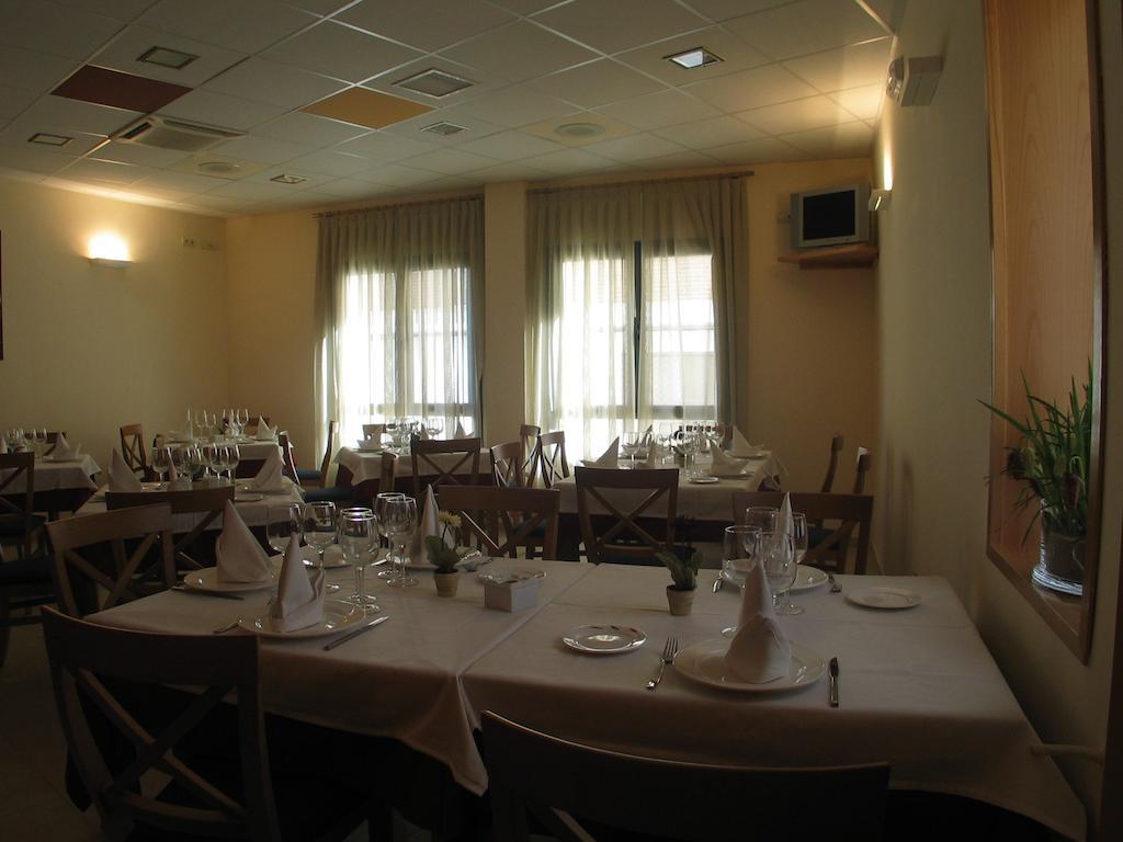 Hostal Ciudad De Caparra Carcaboso Eksteriør billede