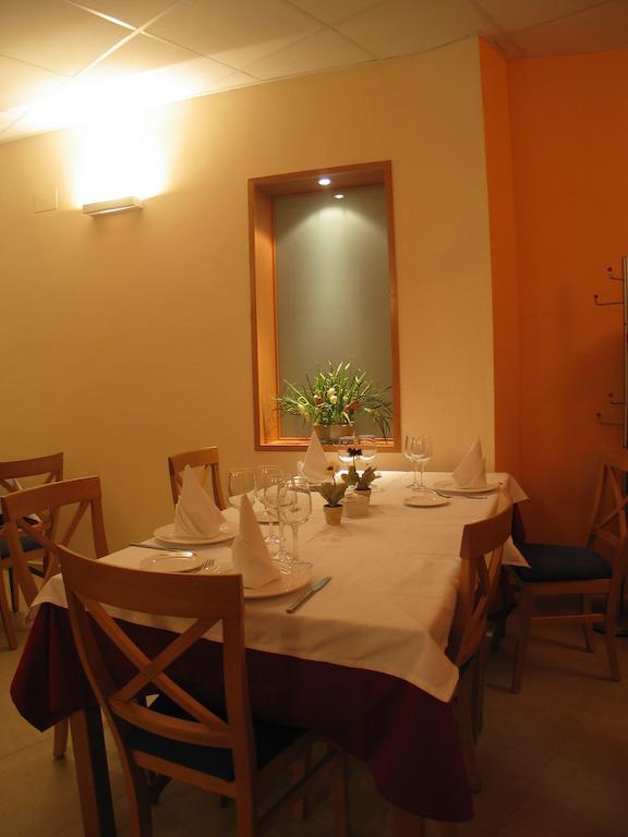Hostal Ciudad De Caparra Carcaboso Eksteriør billede