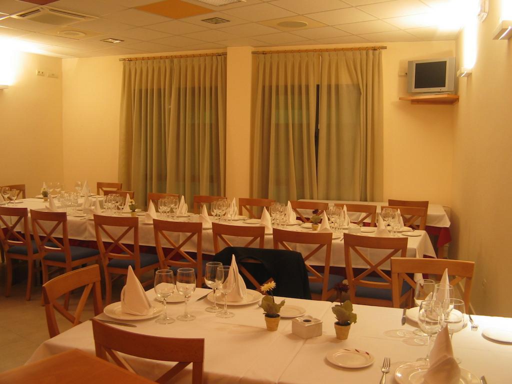 Hostal Ciudad De Caparra Carcaboso Eksteriør billede